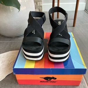 ROCKETDOG Bayer Platform Sandals